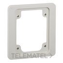 Placa frontal para abertura 90x100 para base 65x85 con referencia 13136 de la marca SCHNEIDER ELECTRIC.